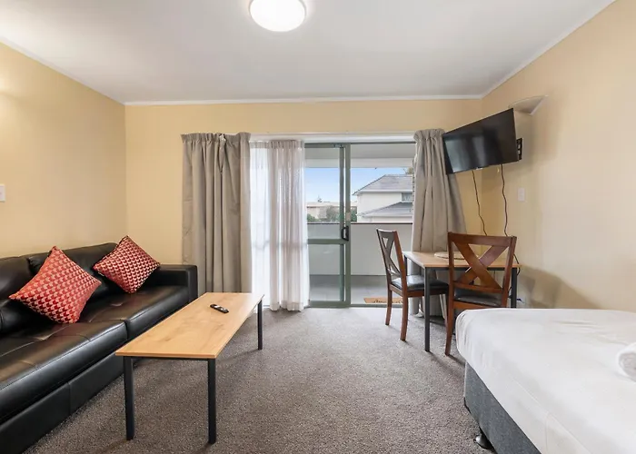 Fenton Court Motel